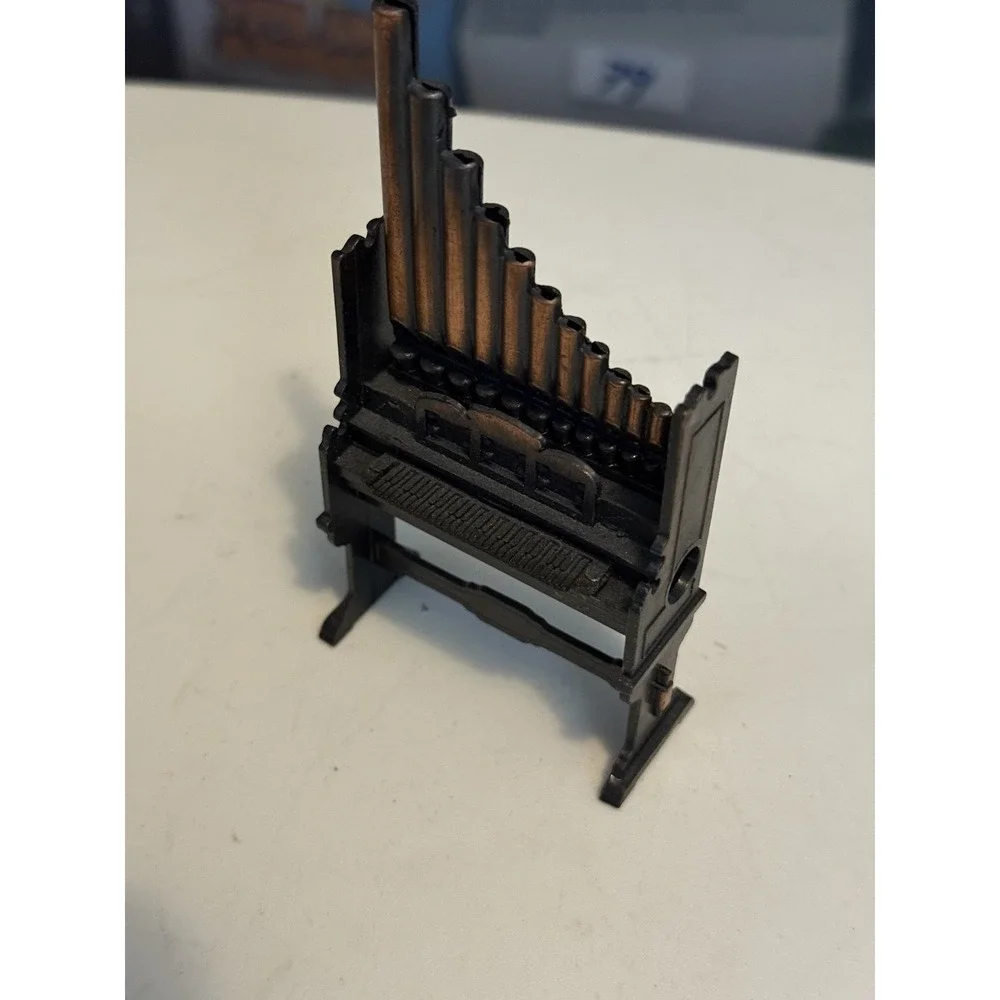 Vintage Antique Finished Die-Cast Miniature Pencil Sharpener